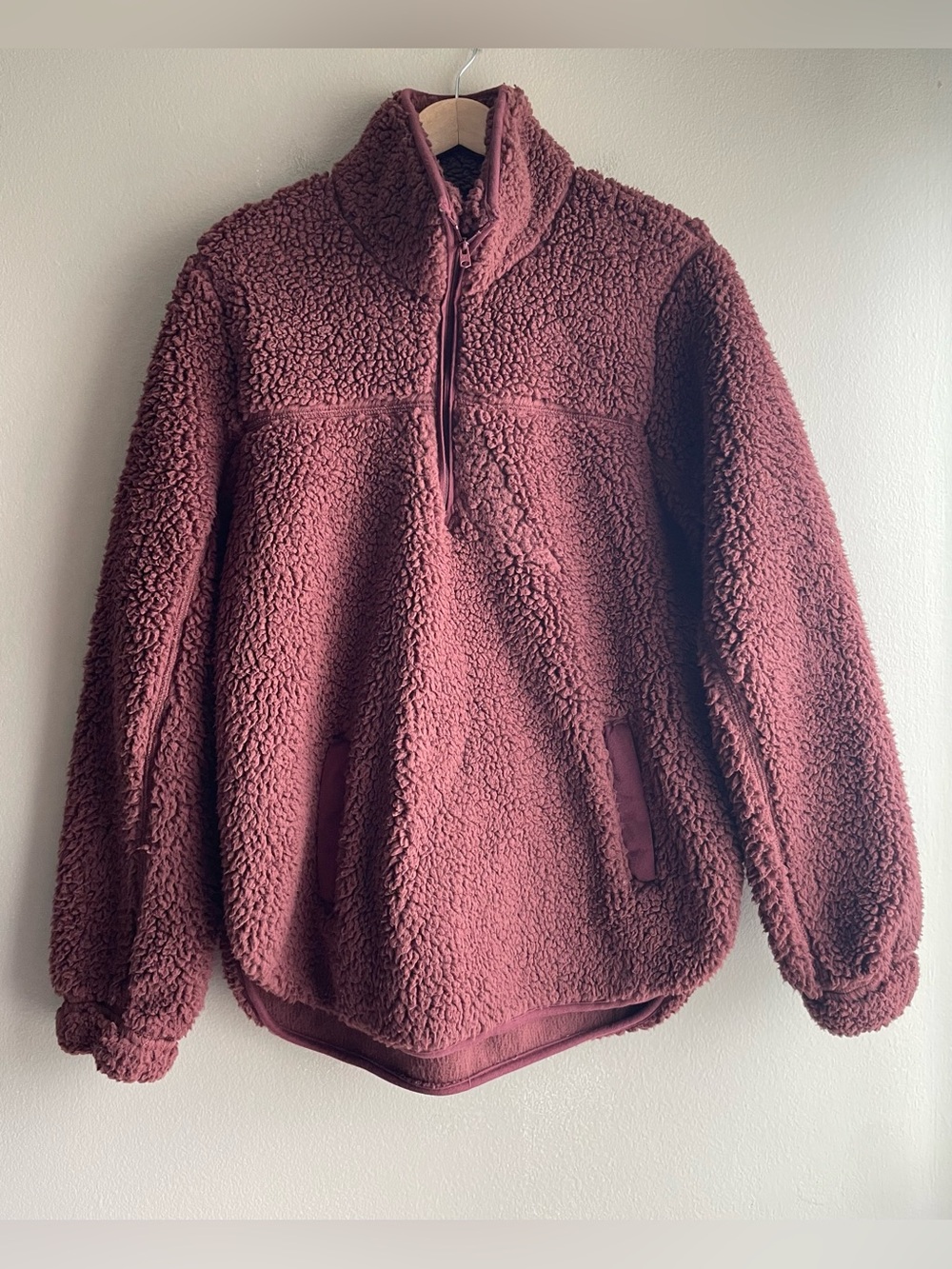 Abercrombie Fitch Soft AF Collection Puffy Brown Sweater Size Large